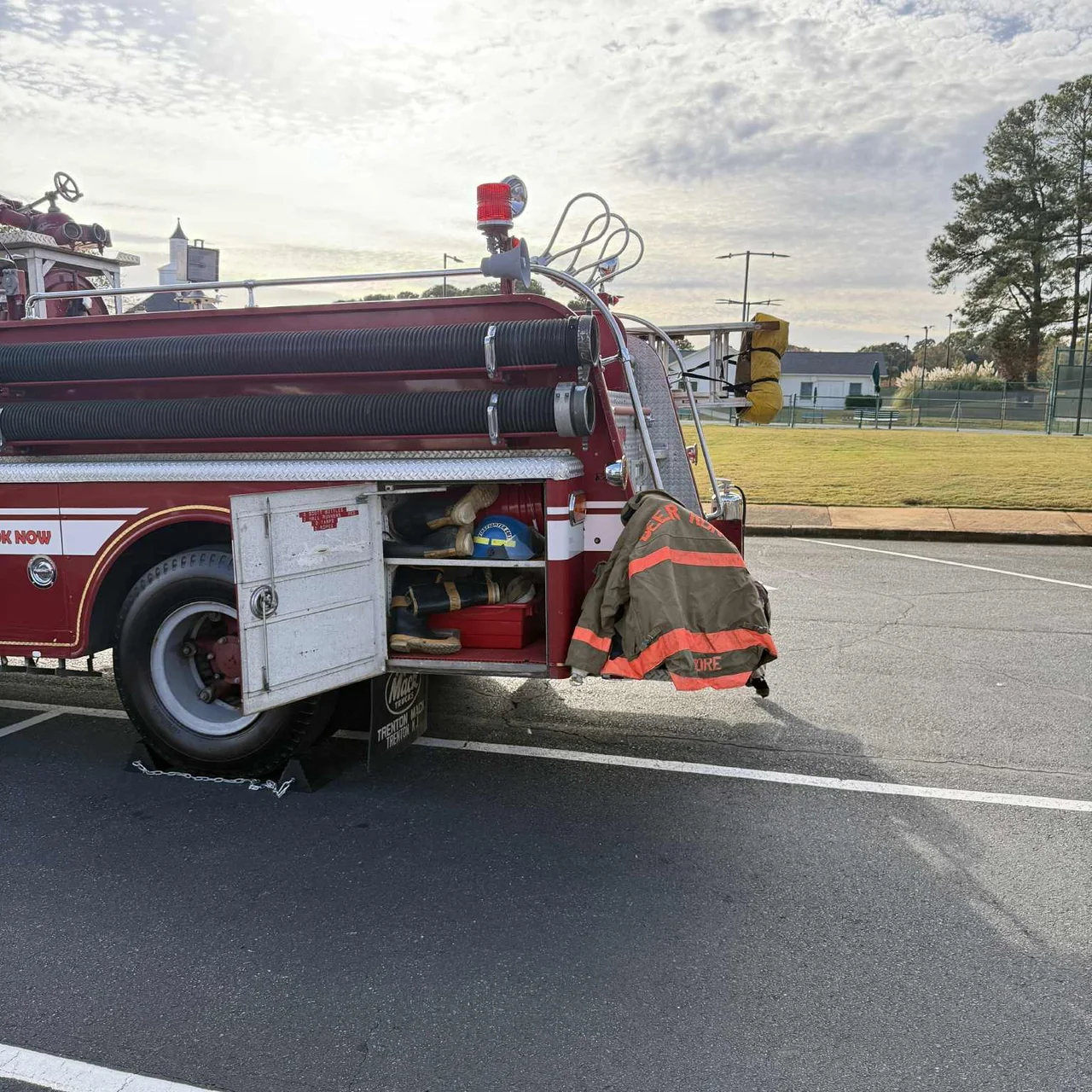 2afda41f-de42-49e8-b45a-3cebe675e98b