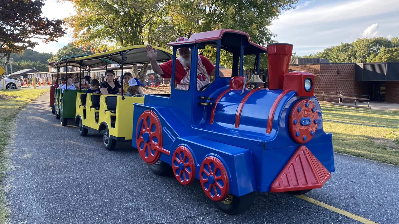 RedSuit Railroad 17